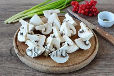 Gulyásleves sertés gombával - lépésről lépésre recept fotókkal, húsételek (sertés pörkölt gombával recept fotó) Gulyásleves sertés gombával - lépésről lépésre recept fotókkal, húsételek