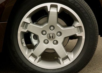 Honda elem képet áttekintést a funkciókat az ár honda vélemények