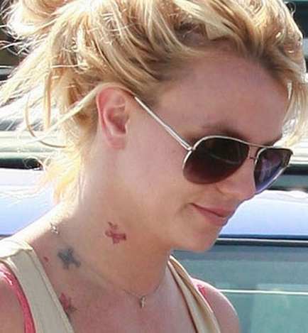 Ce fel de tatuaj are Britney Spears?