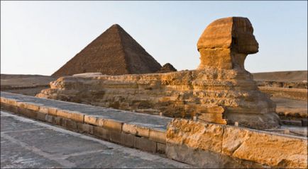 Cum se ajunge pe piramida lui Cheops Extremiștii din Rusia se ascundeau de garda din mormântul faraonului