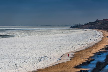 Cum se îngheață marea Azovului