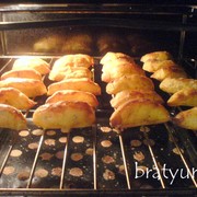 Картопля скибочками, печена на решітці в духовці рецепт з фотографіями