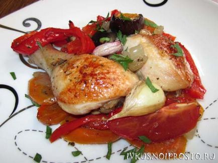 Csirke zöldségeket a sütőben - lépésről lépésre recept fotókkal, és finom és egyszerű