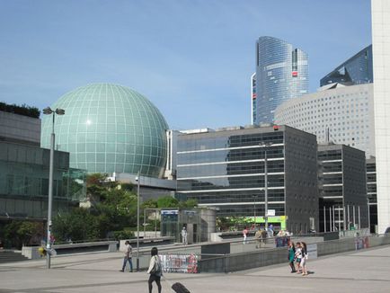 Trimestrul pentru La Défense, paris, descrierea Franței, fotografie, unde este situat pe hartă, cum se ajunge