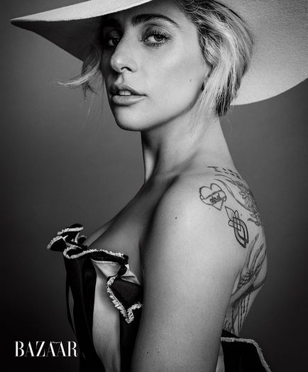 Lady Gaga și fața ei de poker