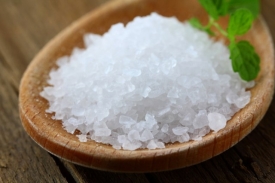 Магічні обряди і змови з використанням солі