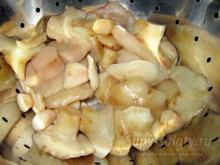 Luteus párolt burgonya (gőzölt) Vaj gomba párolt burgonyával