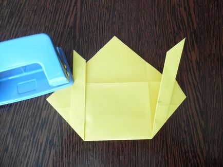 Maestru-clasa de a face o geantă pentru un cadou în tehnica origami