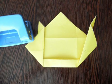 Maestru-clasa de a face o geantă pentru un cadou în tehnica origami