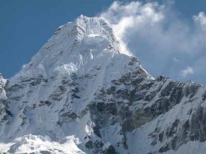 Mountain in kg - експедиція на Ама-Даблам