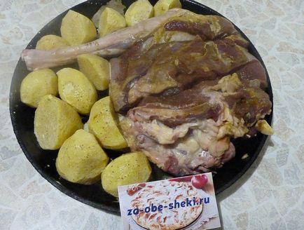 Delicate carne de capră în cuptor cu cartofi (rețeta autorului cu fotografie)