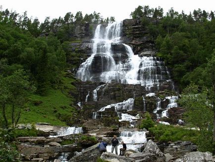 Norvégia - egy ország a vízesések és szivárvány