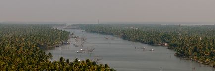 Ölelések Amma - ashram Amritapuri