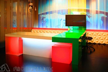 Design de studio de televiziune, peisaje din plexiglas pentru studiouri TV