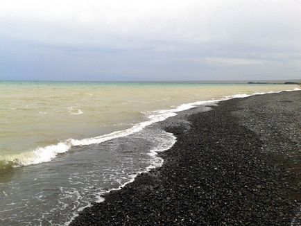 Se odihnește pe lac