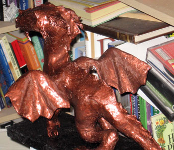 Papier mache - dragon - toată hârtia - un catalog de articole - ne stăpânim