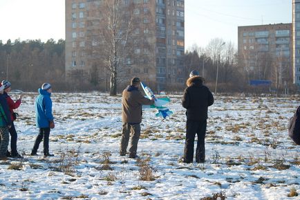 Construcția și zborurile l-39 cu un șurub de împingere din plafonul tavanului