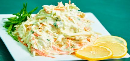 Salată simplă cu brânză