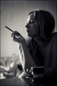 Metode de lucru de ghicire cu ajutorul unei țigări - o capriciu feminin
