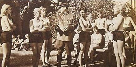 Filme arhive rare în serviciile intime din al Treilea Reich