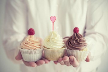 Cupcakes receptek fotókkal - klasszikus, a töltelék - szól desszertek