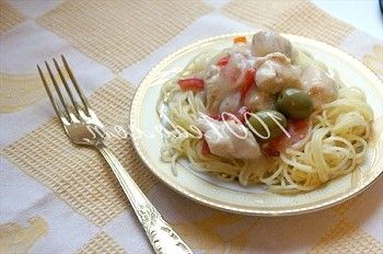 Recept ízletes csirke gulyás (magyar gulyás csirke) Recept egy finom csirke pörkölt