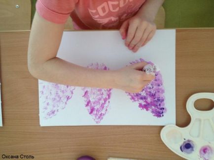 Малюнки дітей в нетрадиційній техніці малювання «квітуча весна