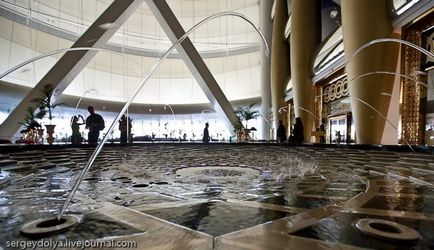 Cel mai luxos hotel din lume este Burdjal Arab