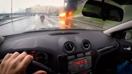 Згорілий в москві maserati зняли на відео