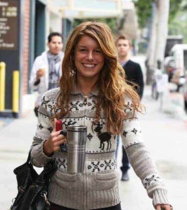 Sheney Grimes mozi üzemmód és egy fiolát, nollywoodrresents (mod) Sheney Grimes mozi és a divat egy palackot, nollywoodrresents