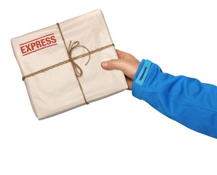 Câte pachete sunt stocate în poștă gratuit și plătite