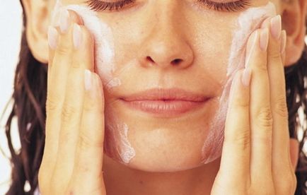 Скраб для сухої шкіри обличчя в домашніх умовах кращі рецепти