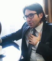 SMI Andrey Malakhov a fost convins să nu părăsească primul grup de știri de frumusețe