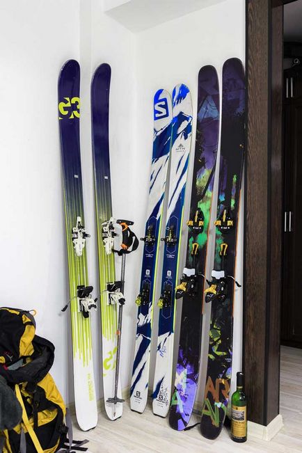 Echipamente pentru terenuri de schi, freeride și schi-alpinism
