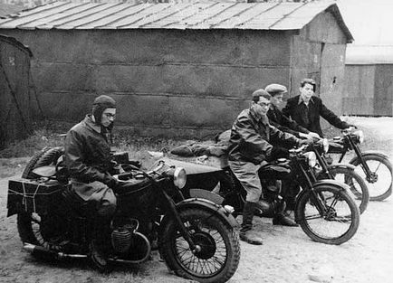 szovjet motorkerékpárok