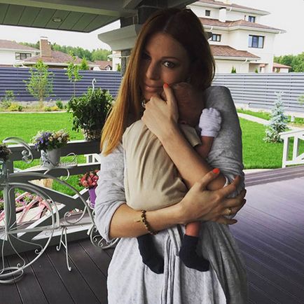 Stílus csillag gyerek fiú Vladimir Presnyakov és Natalia Podolskaya - Artemia, hello! Oroszország (Vlagyimir Presnyakov News) Stílus csillag gyerek fiú Vladimir Presnyakov és Natalia Podolskaya - Artemia, hello! Oroszország