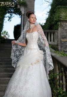 Весільні сукні luisa sposa