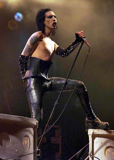 Tetoválás Marilyn Manson érték tetoválás fotó