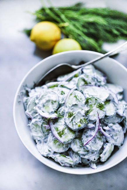 Турецький огірковий салат з м'ятою, смачні рецепти світу