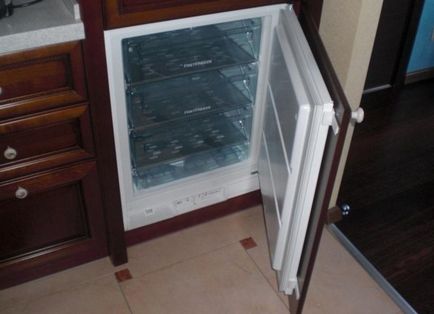 Instrucțiuni de instalare a congelatorului cu fotografie