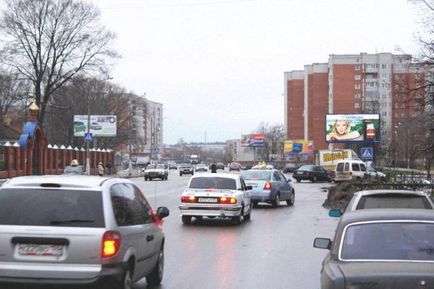 În ce orașe se află străzile lui Volodarsky și cine era această persoană