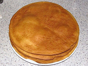 Смачний рецепт торта «медова гірка», популярний чак-чак