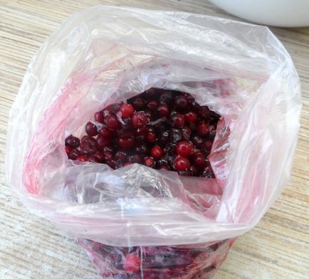 Delicioase lingonberry jeleu - cum se face gelatina din gelatină, pas cu pas rețetă cu o fotografie