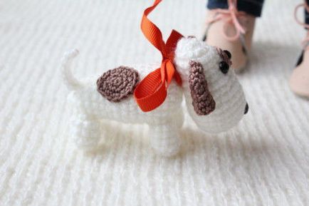 Kötött Amigurumi miniatűr kutya - tisztességes iparos - kézzel készített, kézzel készített