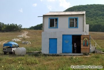 Biserica sfintelor arcuri într-un sat care a dispărut lacuri, altare, temple din Crimeea, obiective turistice din Crimeea