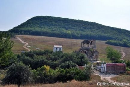 Храм святого луки в зниклому селі лаки, святині, храми криму, пам'ятки криму