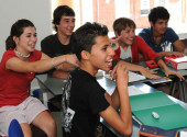 A nyelviskola oise folkestone a tizenévesek képzés az Egyesült Királyságban, Global beszélgetés