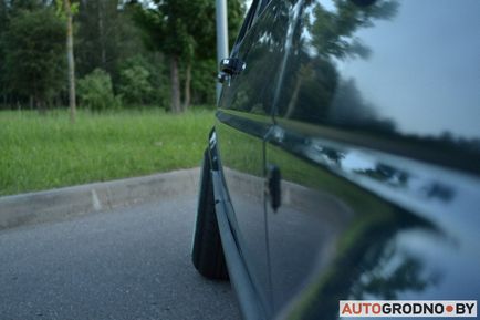Subwoofer vw golf2 - suspensie elicoidală și camberă negativă a roților din spate - mașini Grodno