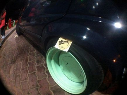 Subwoofer vw golf2 - suspensie elicoidală și camberă negativă a roților din spate - mașini Grodno