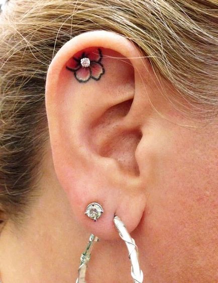 25 Fotók tetoválás a fül, hogy tetszik
